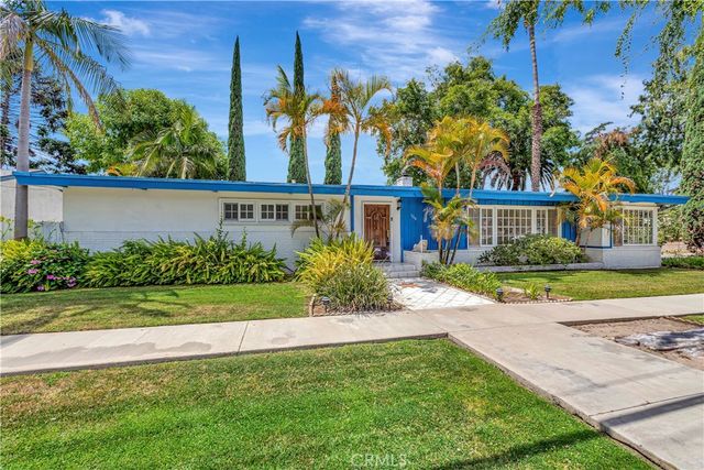 150 W 36th Street, Long Beach, CA 90807