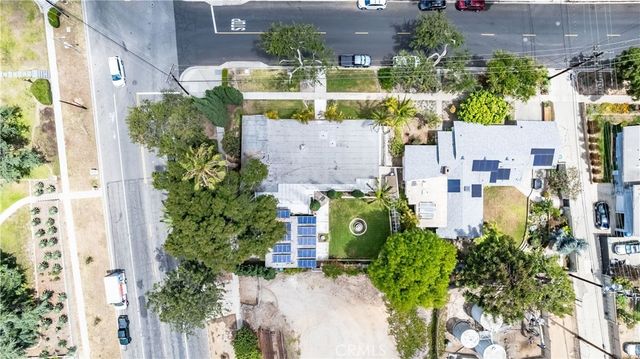 150 W 36th Street, Long Beach, CA 90807