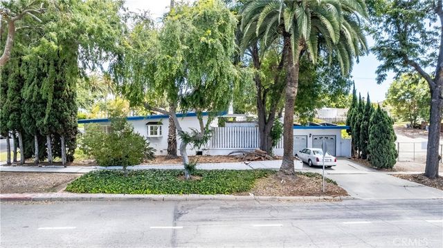 150 W 36th Street, Long Beach, CA 90807