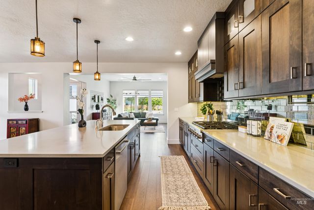 4341 E Rivernest Dr, Boise, ID 83716
