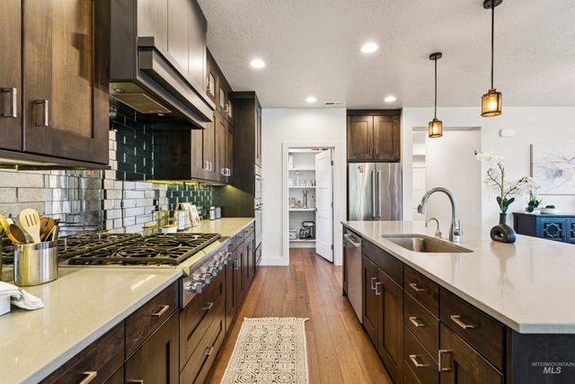 4341 E Rivernest Dr, Boise, ID 83716