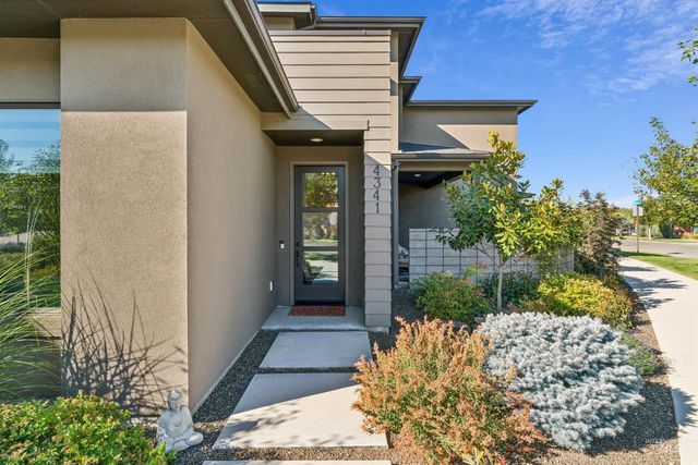 4341 E Rivernest Dr, Boise, ID 83716