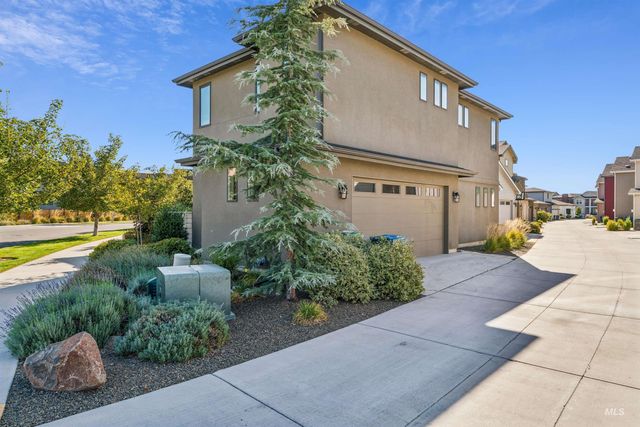 4341 E Rivernest Dr, Boise, ID 83716