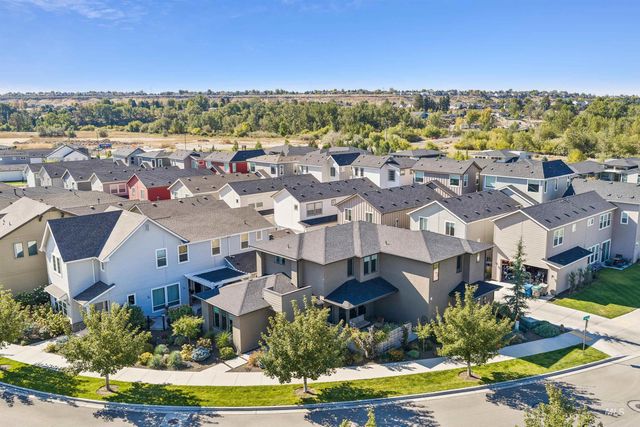 4341 E Rivernest Dr, Boise, ID 83716