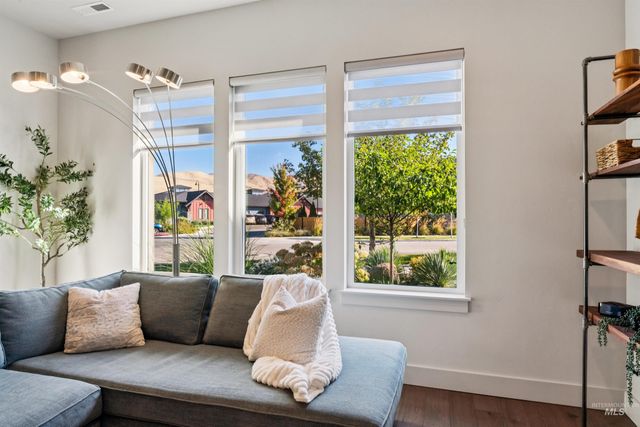 4341 E Rivernest Dr, Boise, ID 83716
