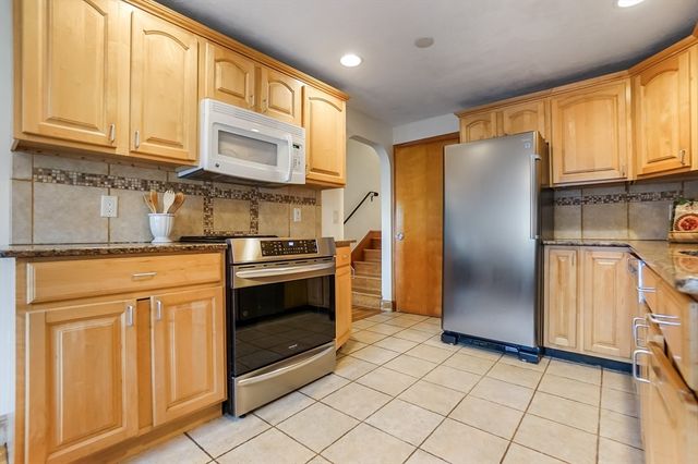 34 Dona Road, Lynn, MA 01904