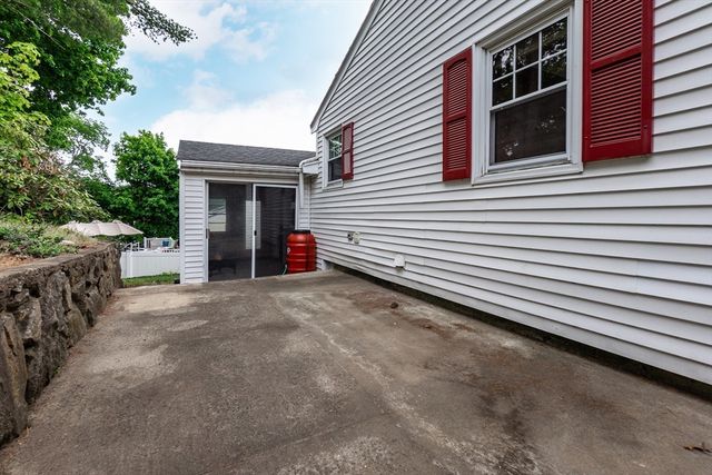 34 Dona Road, Lynn, MA 01904