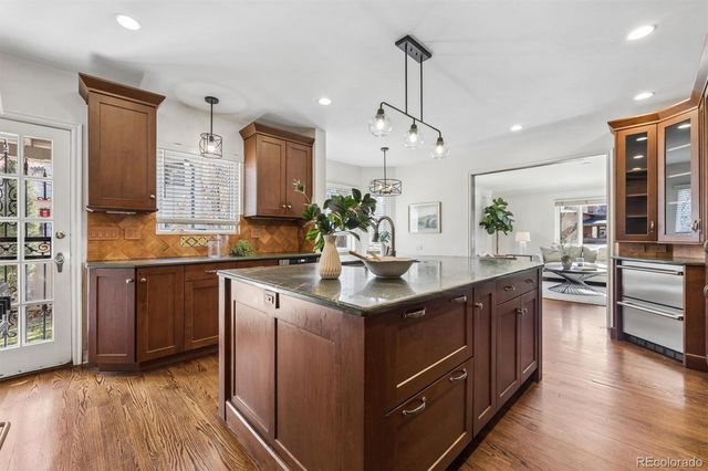 6 Ivy Lane, Denver, CO 80220