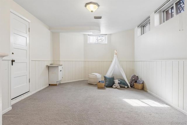 6 Ivy Lane, Denver, CO 80220