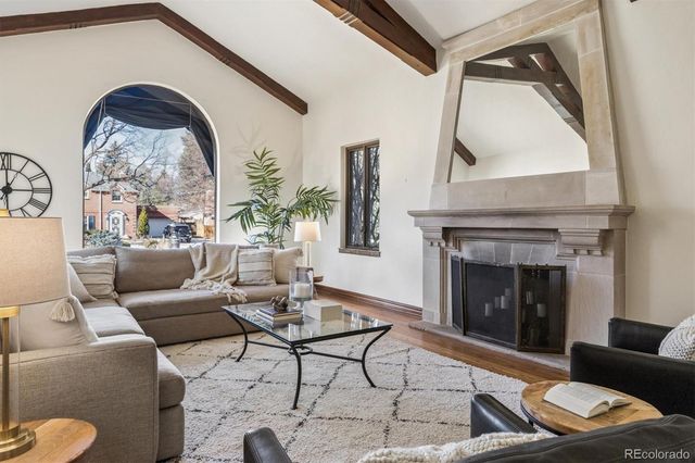 6 Ivy Lane, Denver, CO 80220