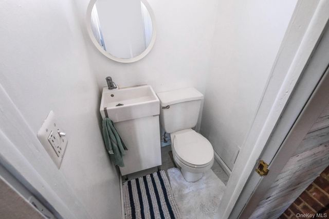 2288 3rd Street, East Meadow, NY 11554