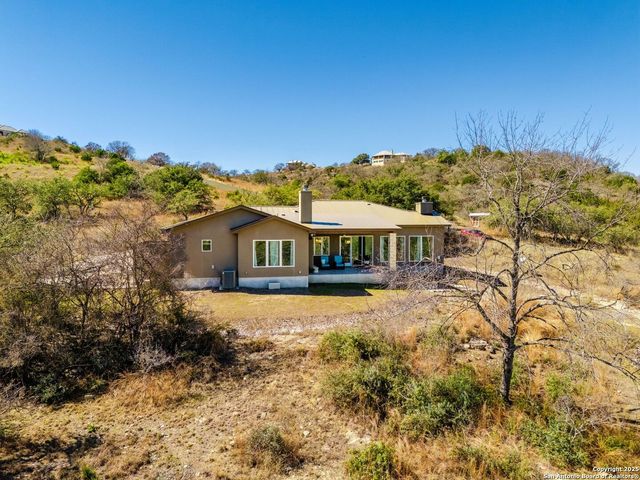 165 Antler Falls Run, Comfort, TX 78013