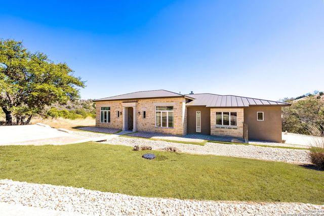 165 Antler Falls Run, Comfort, TX 78013