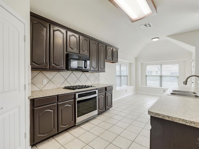 12079 Kingsville Drive, Frisco, TX 75035