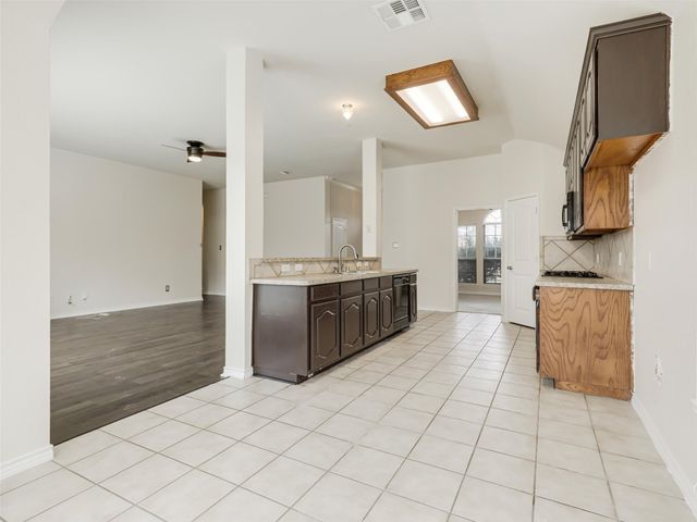 12079 Kingsville Drive, Frisco, TX 75035