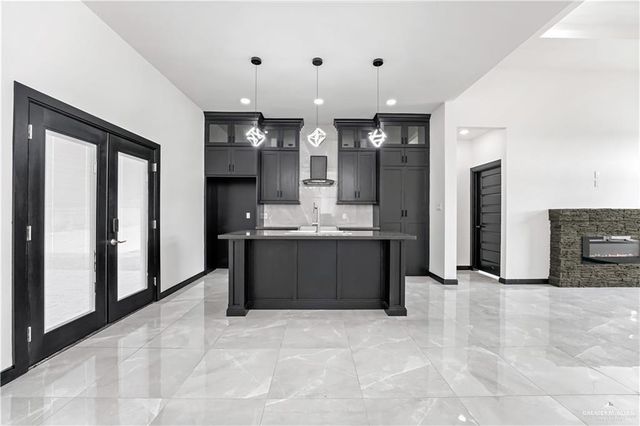 1201 E Boxwood Street, San Juan, TX 78589