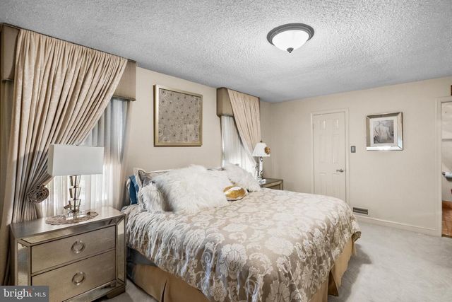 238 SOCIETY HILL BLVD, Cherry Hill, NJ 08003
