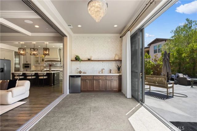 16 Windrow Rd, Tustin, CA 92782