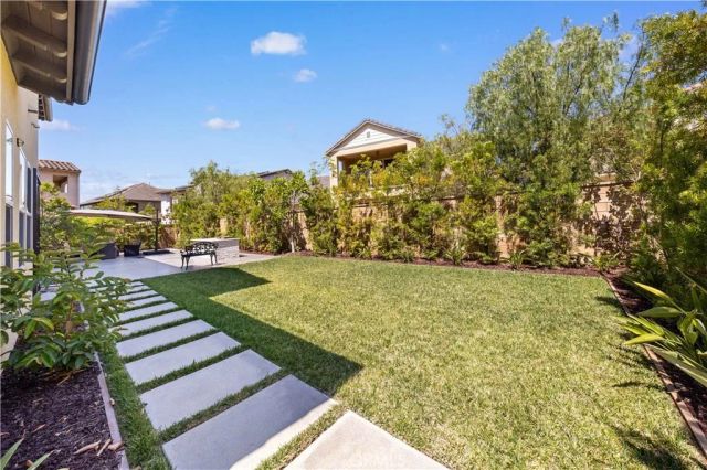 16 Windrow Rd, Tustin, CA 92782