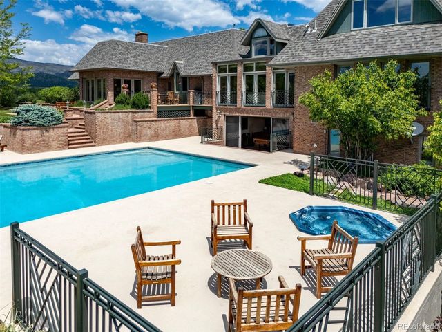 8000 N 41st Street, Longmont, CO 80503