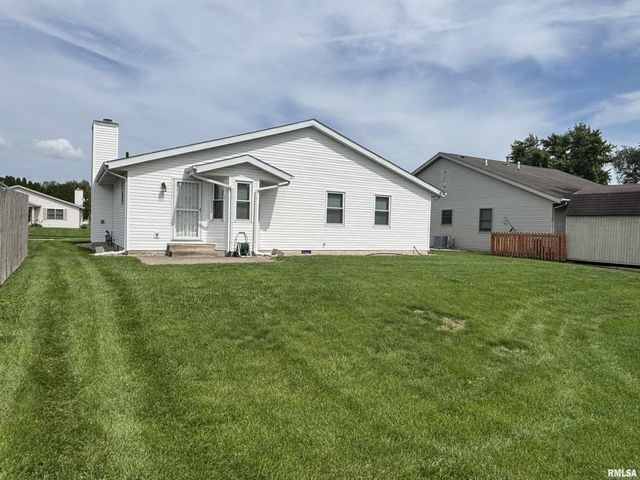 2905 Rend Drive, Springfield, IL 62707