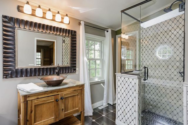 211 Paisley Lane, Golden Valley, MN 55422