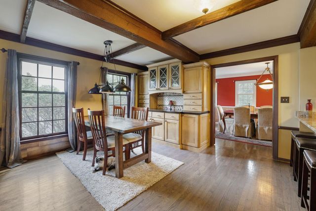 211 Paisley Lane, Golden Valley, MN 55422