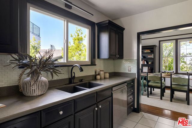 2608 Ivanhoe Drive, Los Angeles, CA 90039