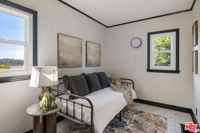 2608 Ivanhoe Drive, Los Angeles, CA 90039