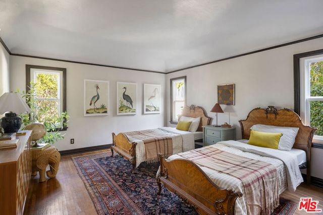 2608 Ivanhoe Drive, Los Angeles, CA 90039