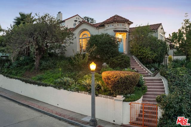 2608 Ivanhoe Drive, Los Angeles, CA 90039