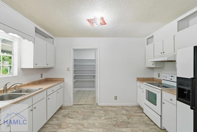 551 Ashmore Road, Hinesville, GA 31313