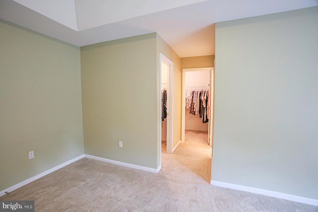 225 BRINLEY DR, Pennington, NJ 08534