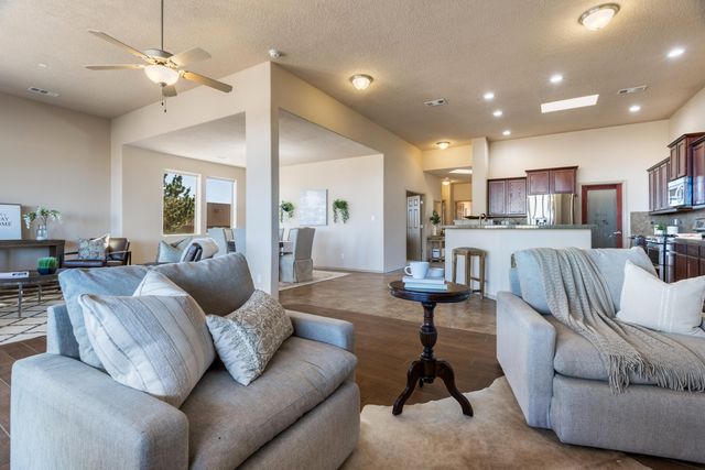 2517 Redondo Santa Fe, Rio Rancho, NM 87144