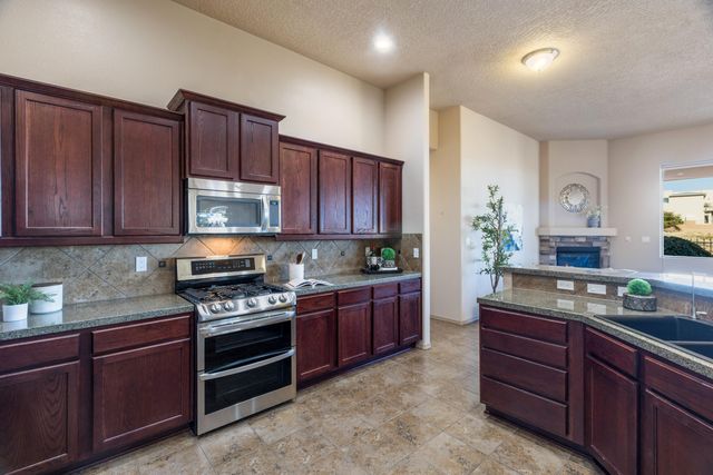 2517 Redondo Santa Fe, Rio Rancho, NM 87144