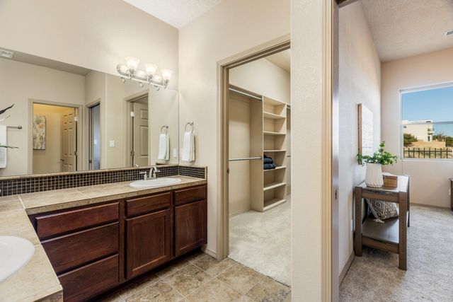 2517 Redondo Santa Fe, Rio Rancho, NM 87144