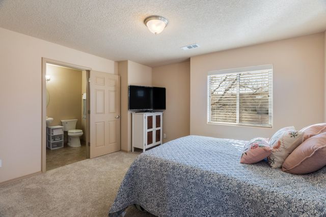 2517 Redondo Santa Fe, Rio Rancho, NM 87144