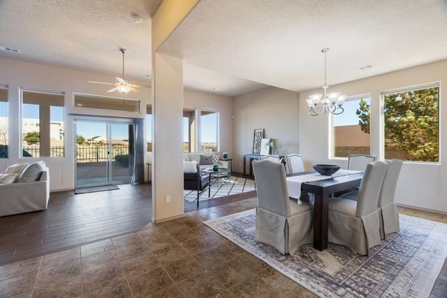 2517 Redondo Santa Fe, Rio Rancho, NM 87144