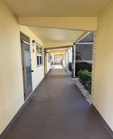 157 Saxony D, Delray Beach, FL 33446