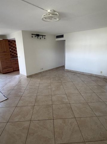 157 Saxony D, Delray Beach, FL 33446