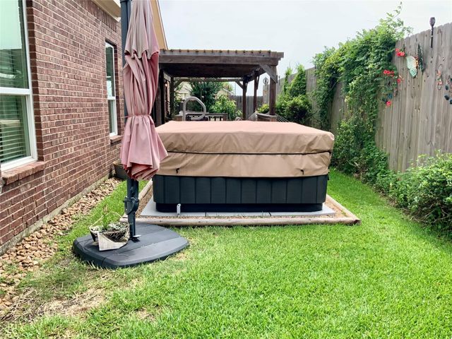 13606 Cotton Court, Mont Belvieu, TX 77523