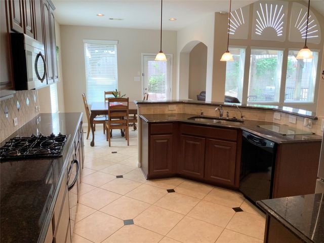 13606 Cotton Court, Mont Belvieu, TX 77523