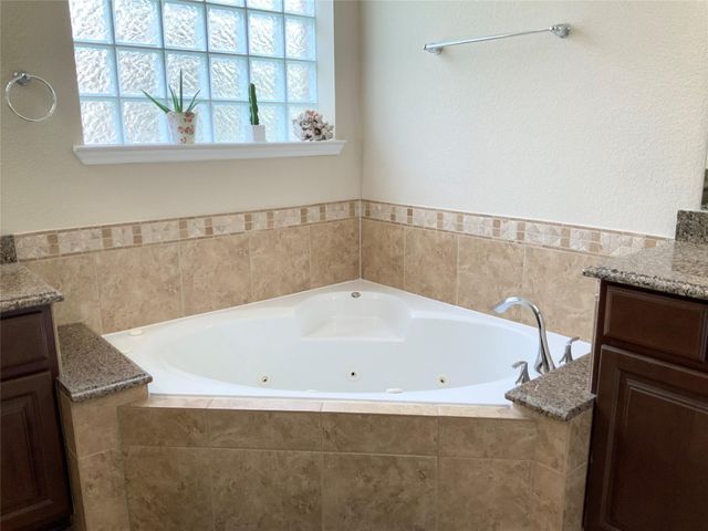 13606 Cotton Court, Mont Belvieu, TX 77523
