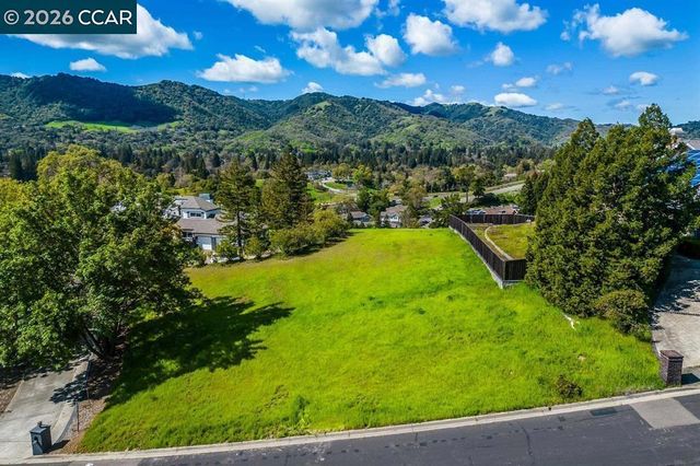413 Shirlee Dr., Danville, CA 94526