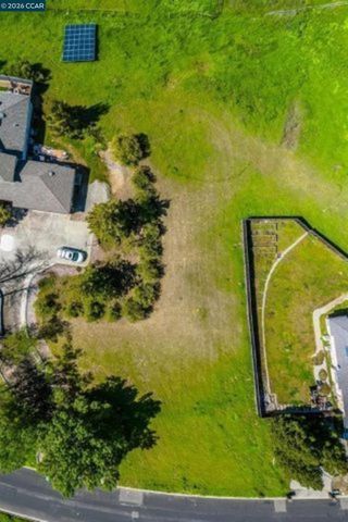 413 Shirlee Dr., Danville, CA 94526