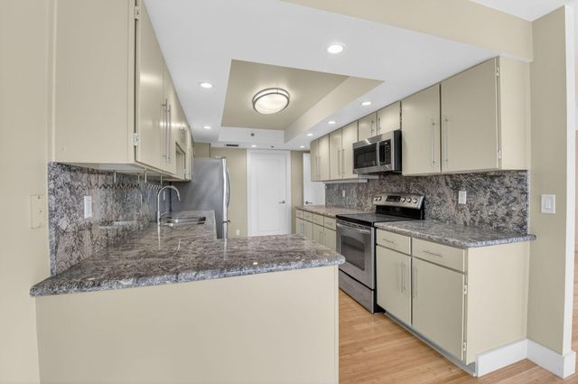 901 E Camino 4c, Boca Raton, FL 33432