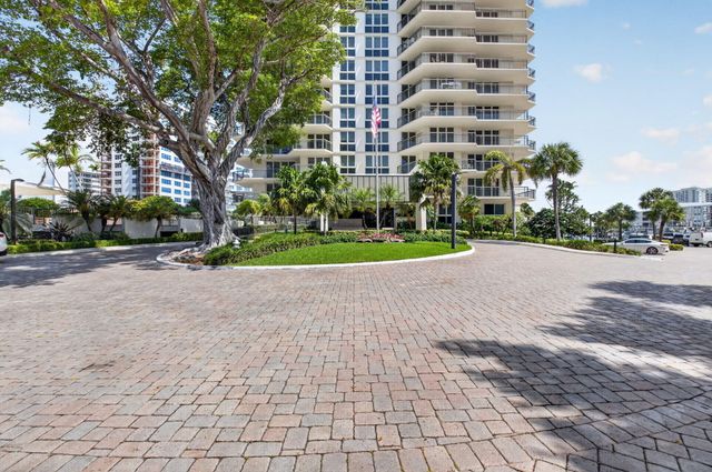 901 E Camino 4c, Boca Raton, FL 33432