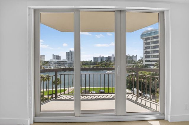 901 E Camino 4c, Boca Raton, FL 33432