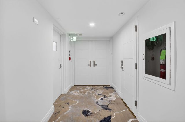 901 E Camino 4c, Boca Raton, FL 33432