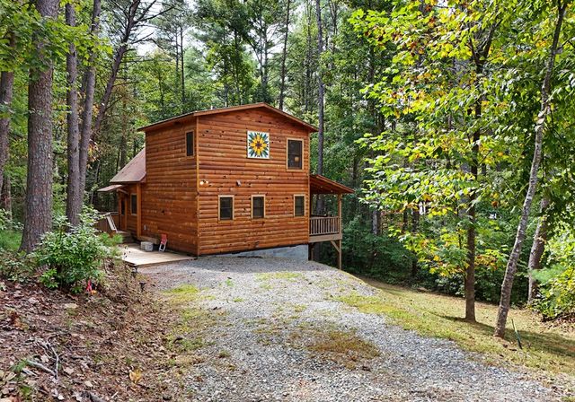 333 Whispering Hills Road, Murphy, NC 28906